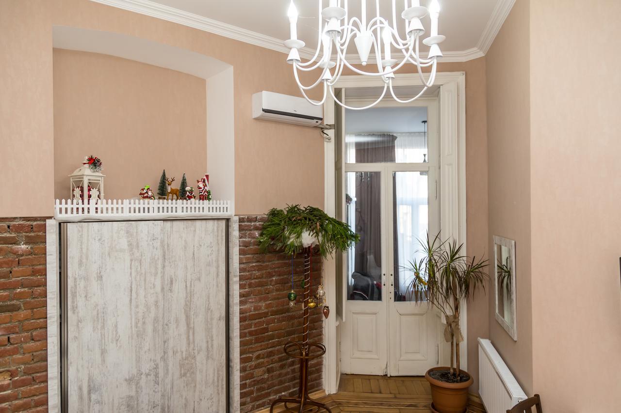 Atlant Hotel Tbilisi Bagian luar foto