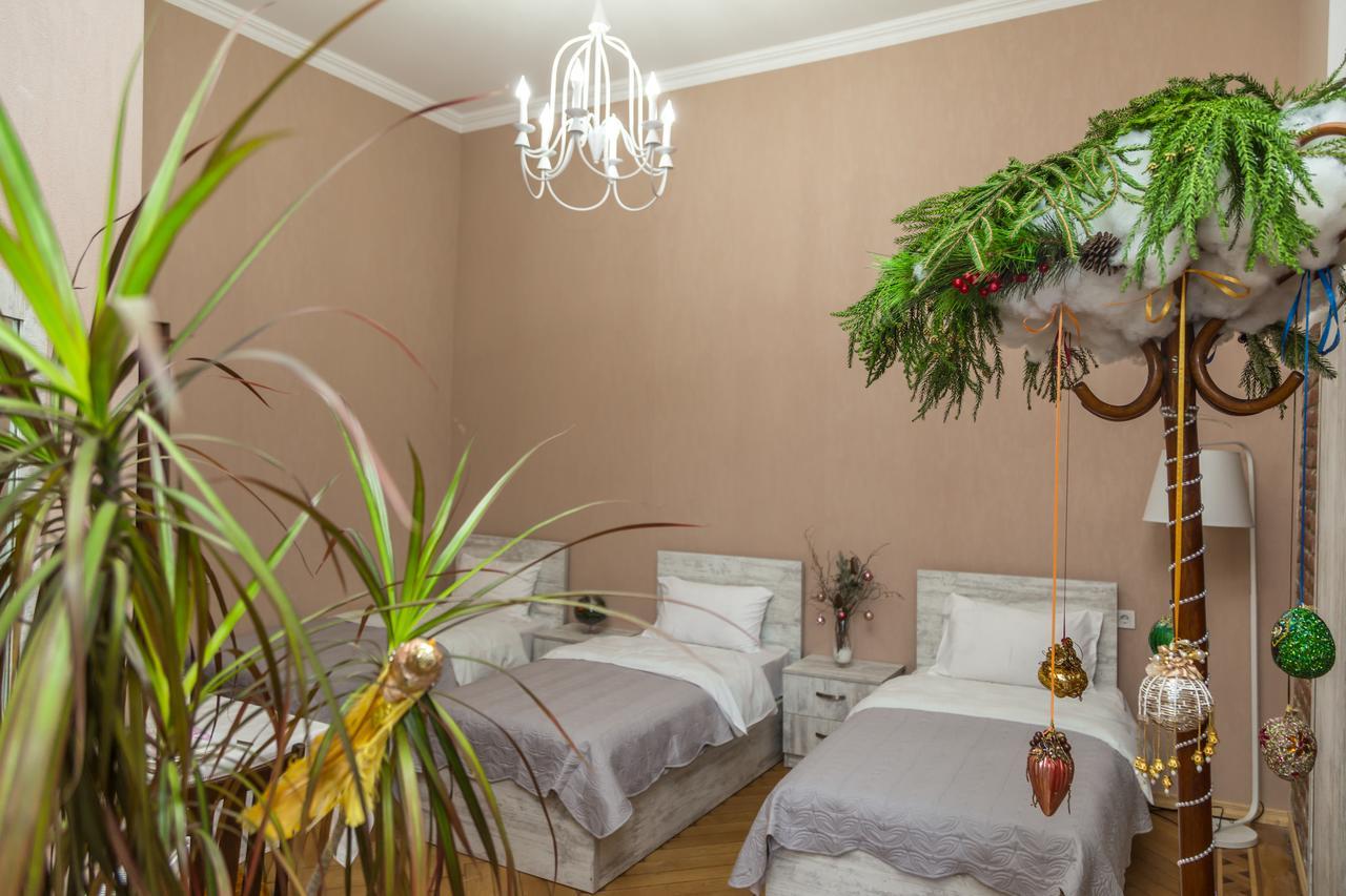 Atlant Hotel Tbilisi Bagian luar foto