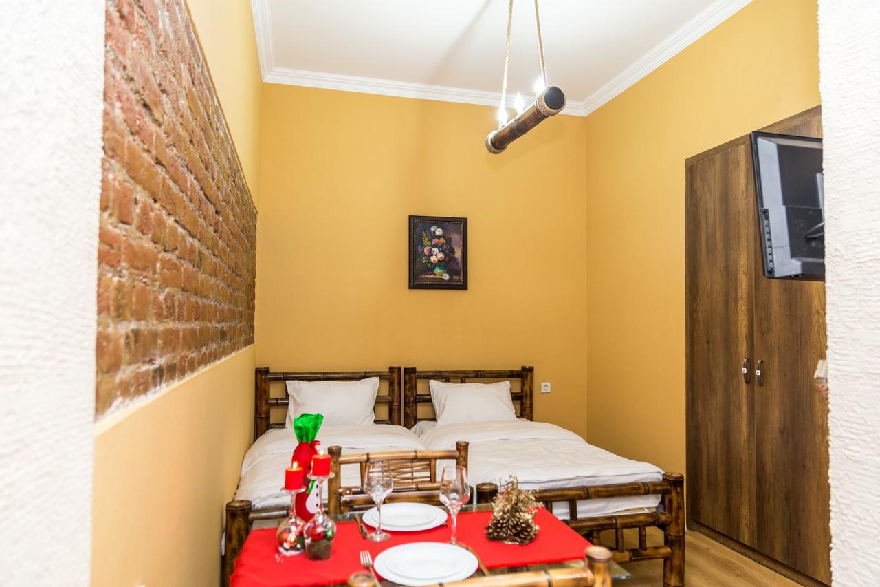 Atlant Hotel Tbilisi Bagian luar foto